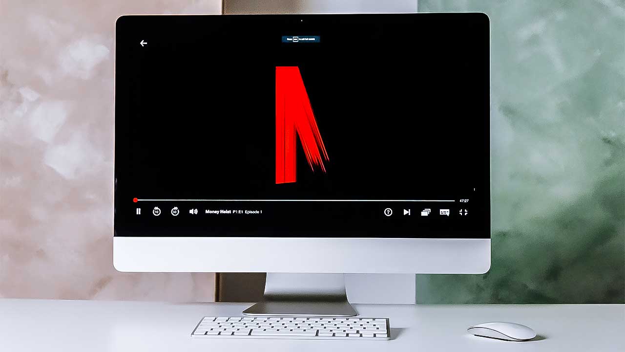 Computerbildschirm mit der Hälfte des Netflix-Logos