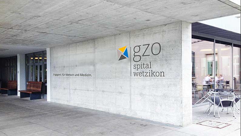 Haupteingang vom GZO Spital Wetzikon