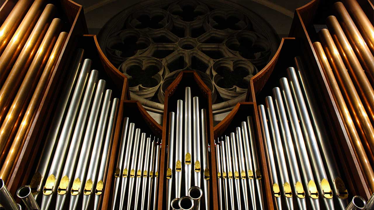 Orgelpfeifen in einer Kirche in Dallas, Texas