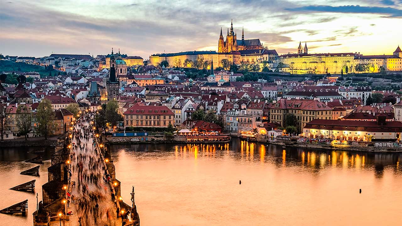 Blick auf das Zentrum von Prag an der Moldau